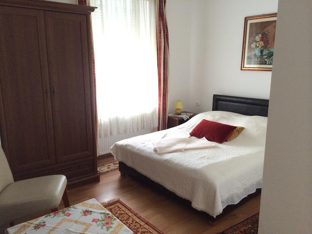 Villa Rubin Panzio Hajduszoboszlo Room photo